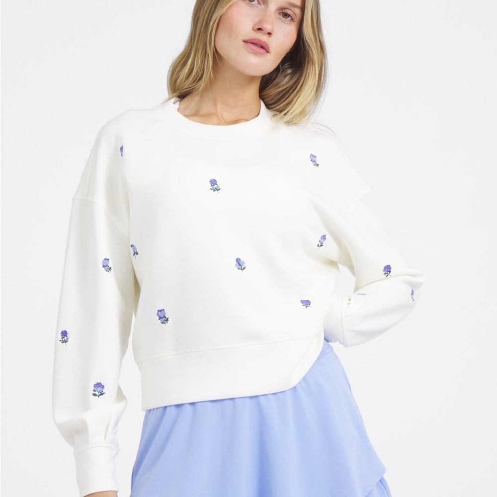 MANTRA WOMENS CREWNECK PULLOVER SMALL